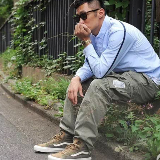 衬衫工装裤加vans——港男最佳带盐人阿乐示范经典造型,童鞋们快上车!